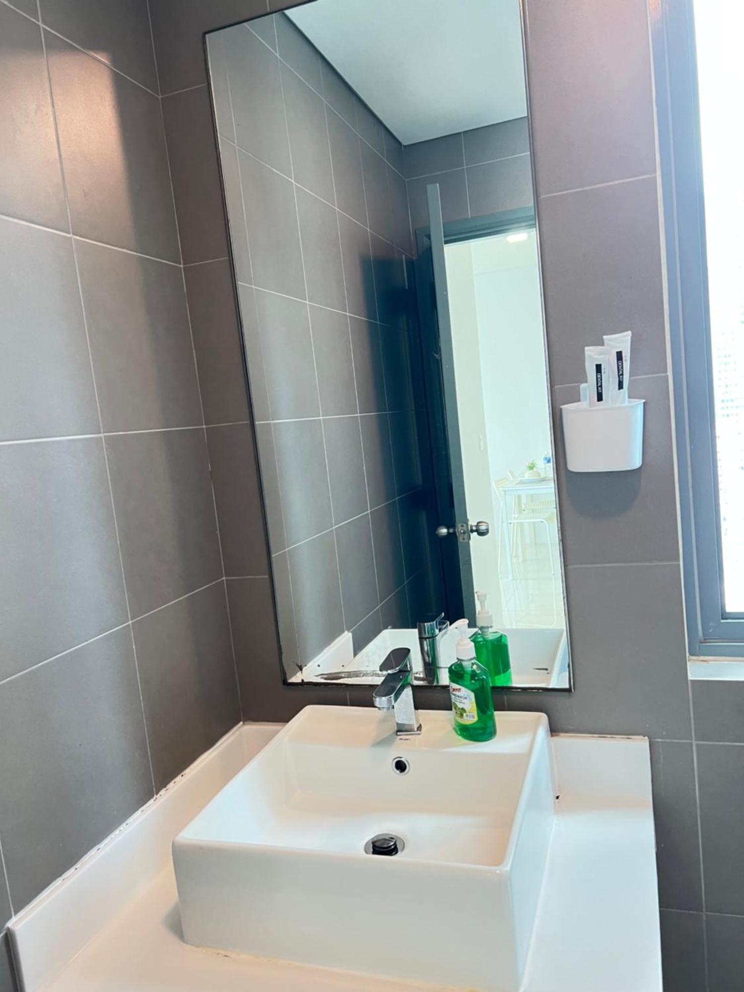 קואלה לומפור Summer Suites Klcc By Victorians מראה חיצוני תמונה